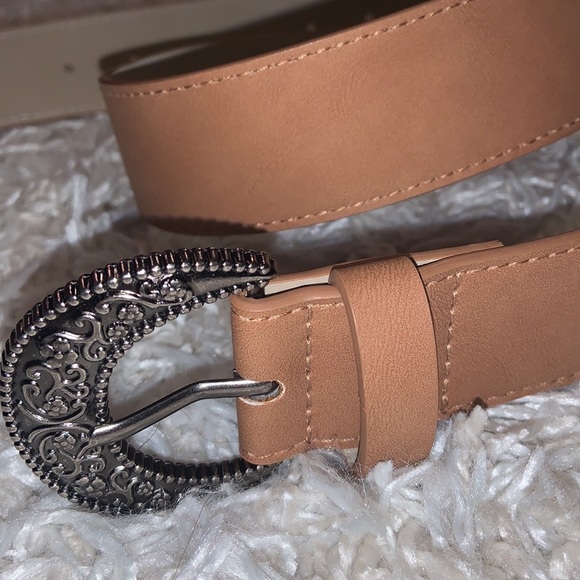 💥$10 SALE💥NWT! 40” Women’s Belt - Picture 8 of 8